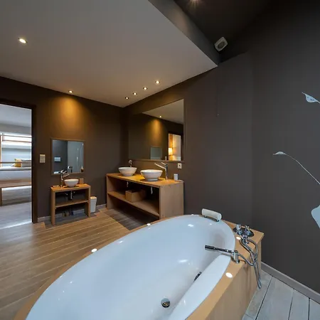 Сasa de vacaciones Historic Forest Haven *